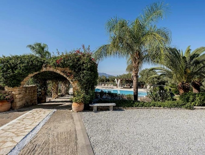 Luxury Stone Villa with Pool and Sea Views For Sale in Apokoronas, Crete - 41