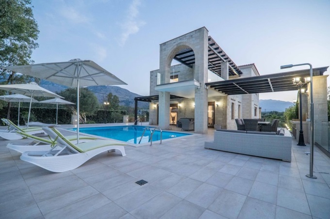 20 Meters to the Beach Stone Villa For Sale - 26