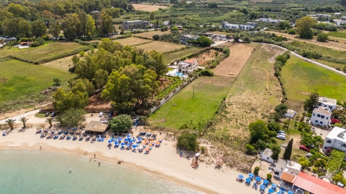 20 Meters to the Beach Stone Villa For Sale - 8