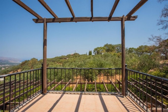 Spacious 5 Bedroom Villa with Stunning Sea Views and Private Pool in Vouves - 39