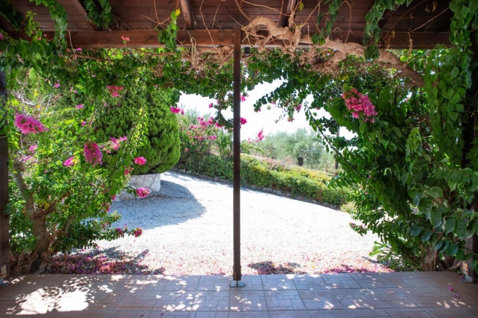 Spacious 5 Bedroom Villa with Stunning Sea Views and Private Pool in Vouves - 62