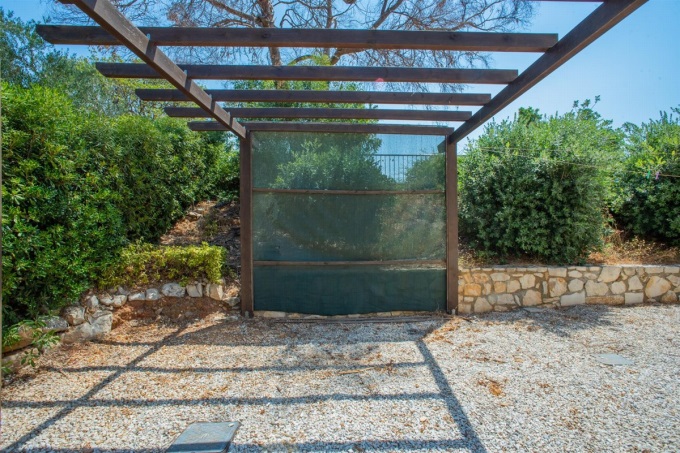 Spacious 5 Bedroom Villa with Stunning Sea Views and Private Pool in Vouves - 45
