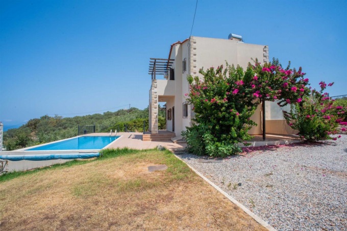 Spacious 5 Bedroom Villa with Stunning Sea Views and Private Pool in Vouves - 43