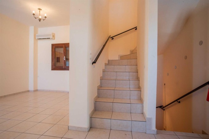 Spacious 5 Bedroom Villa with Stunning Sea Views and Private Pool in Vouves - 31