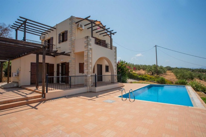 Spacious 5 Bedroom Villa with Stunning Sea Views and Private Pool in Vouves - 47