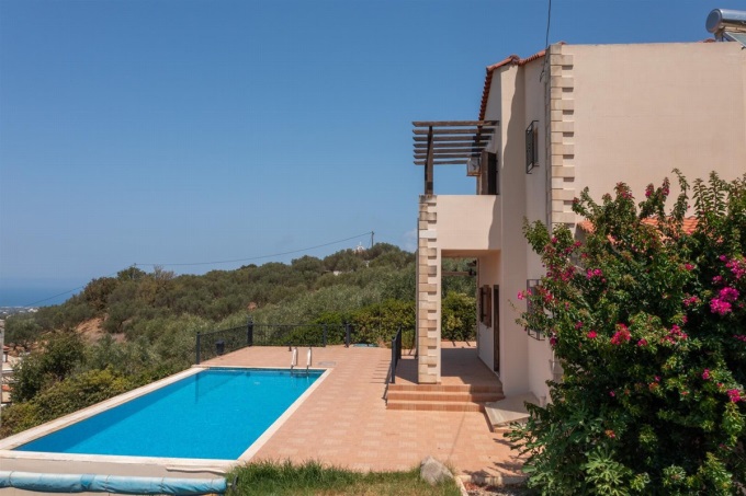 Spacious 5 Bedroom Villa with Stunning Sea Views and Private Pool in Vouves - 64