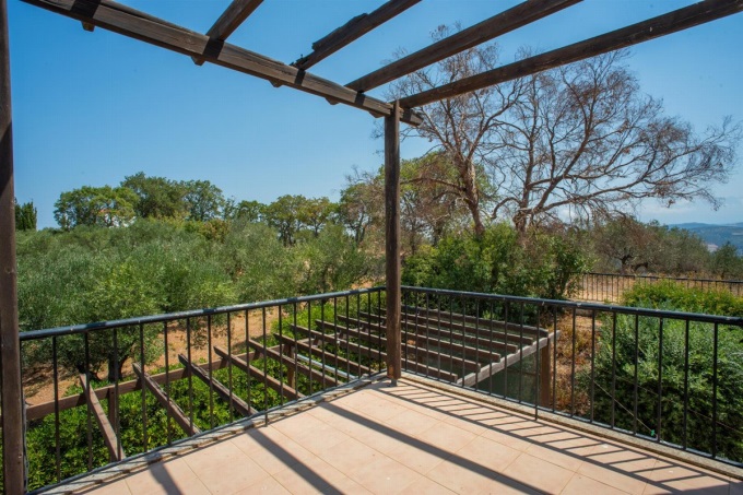 Spacious 5 Bedroom Villa with Stunning Sea Views and Private Pool in Vouves - 40