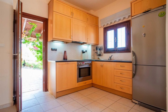 Spacious 5 Bedroom Villa with Stunning Sea Views and Private Pool in Vouves - 5