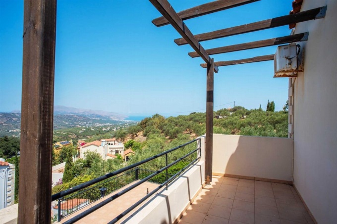 Spacious 5 Bedroom Villa with Stunning Sea Views and Private Pool in Vouves - 54