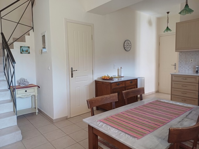 Stunning Fully Furnished Two-Story Home in Theriso for Sale - 11