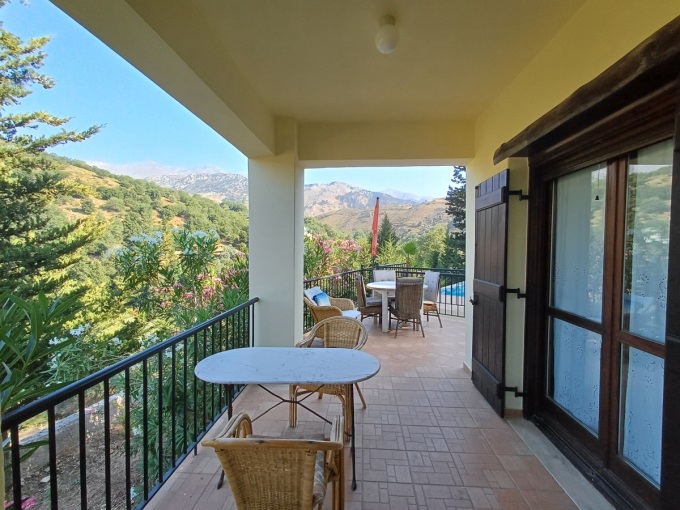 Stunning Fully Furnished Two-Story Home in Theriso for Sale - 2