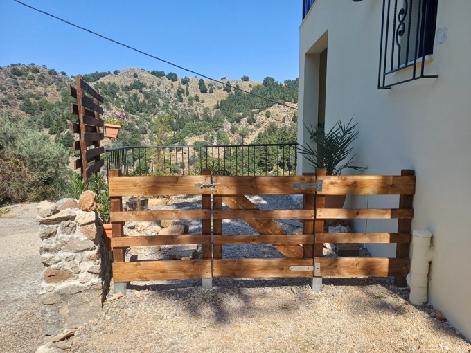Stunning Fully Furnished Two-Story Home in Theriso for Sale - 42
