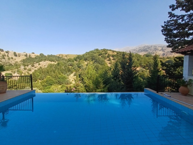 Stunning Fully Furnished Two-Story Home in Theriso for Sale - 39