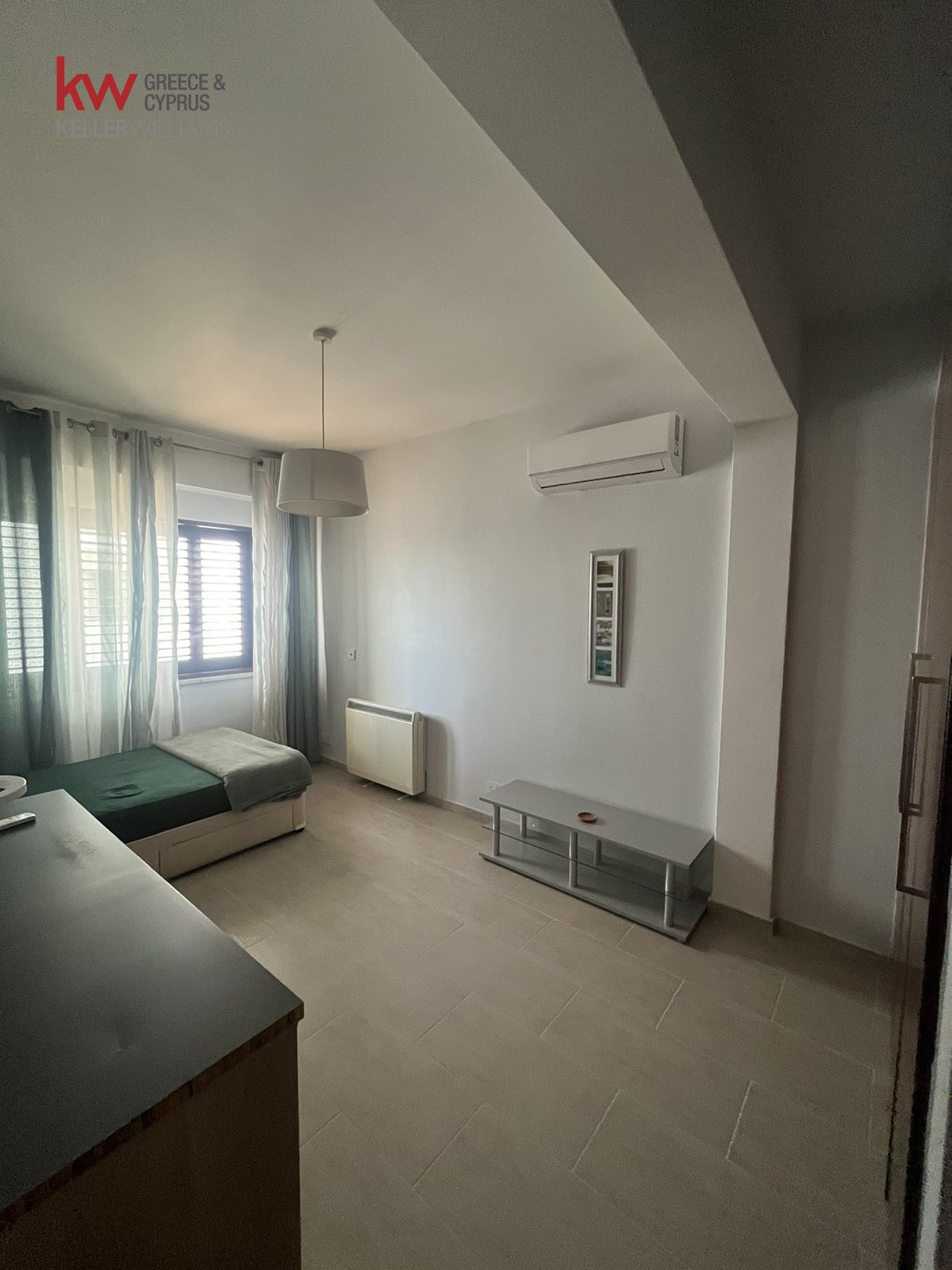 Semi-detached for rent