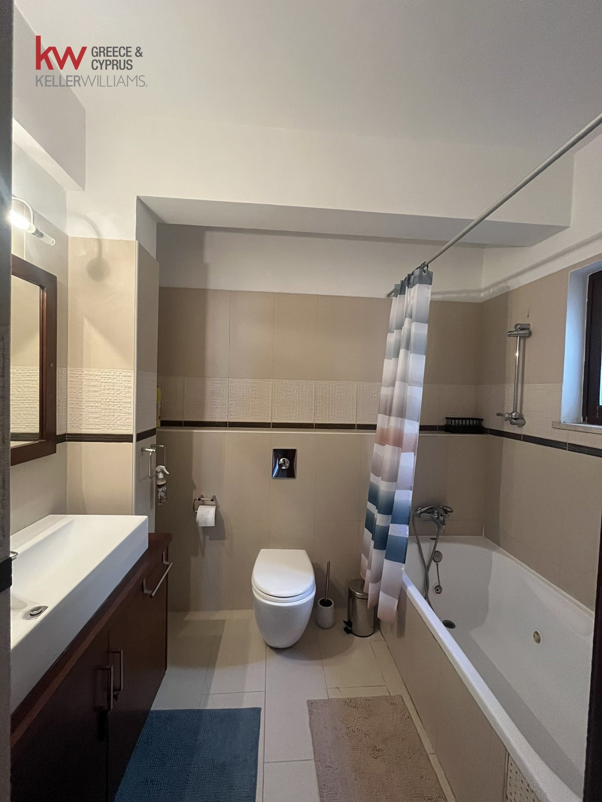Semi-detached for rent