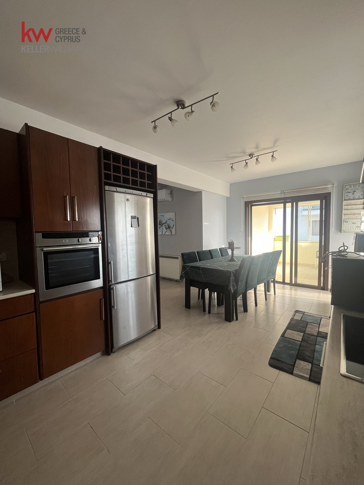 Semi-detached for rent