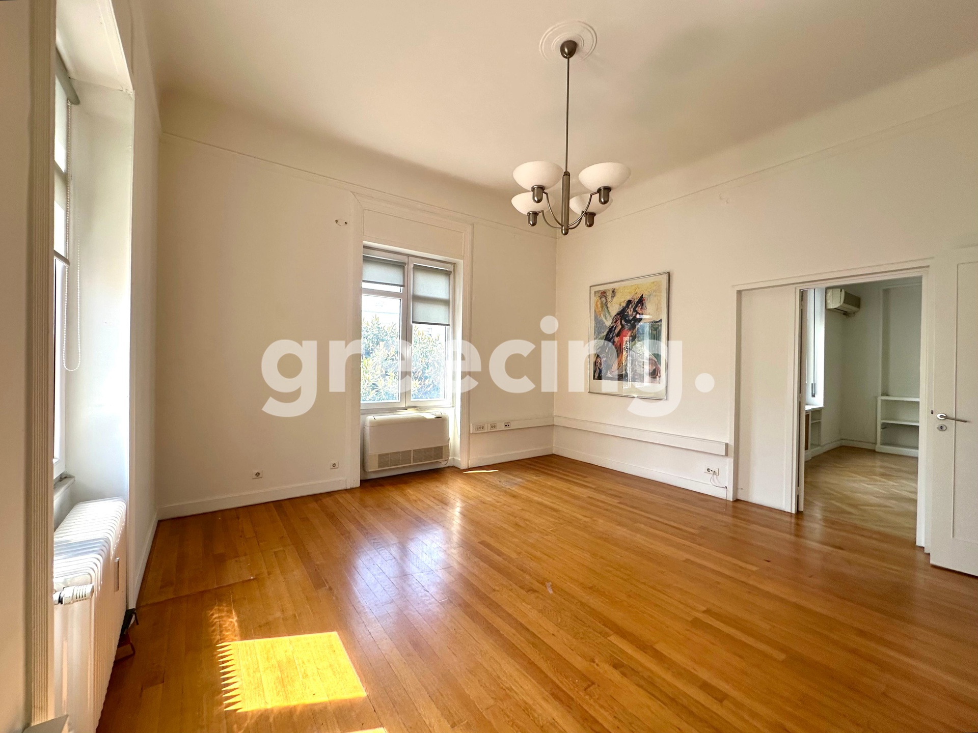 Greecing Real Estate
