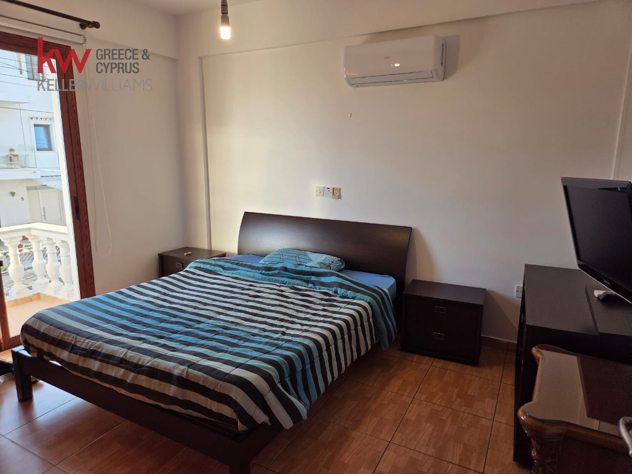 Semi-detached for rent