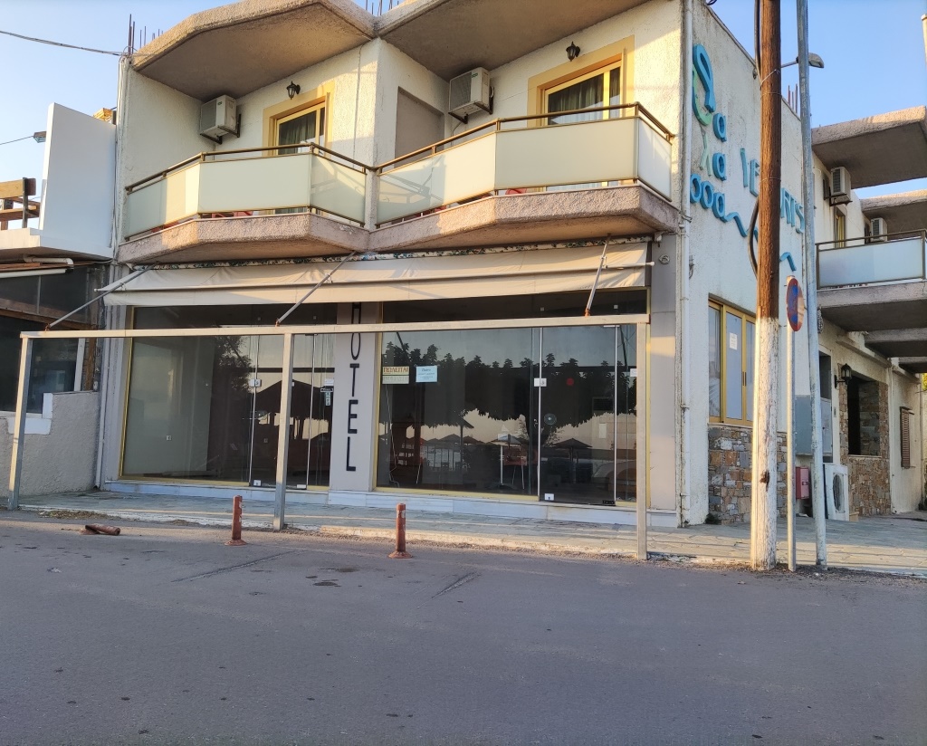 (For Sale) Commercial Retail Shop || Evoia/Karystos - 56 Sq.m, 280.000€