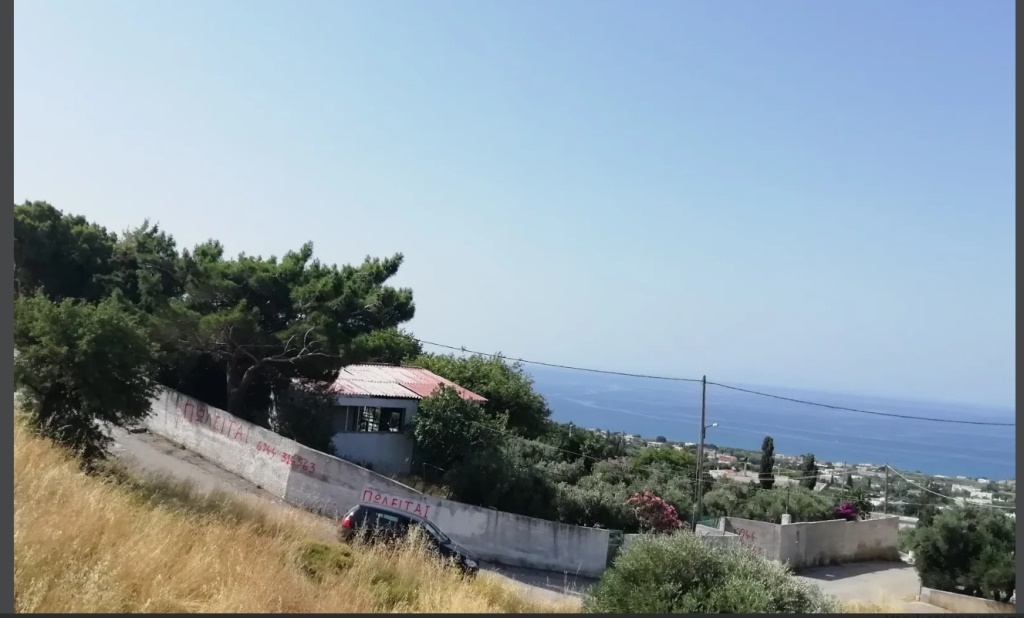 (For Sale) Land Plot || Evoia/Karystos - 1.750 Sq.m, 185.000€