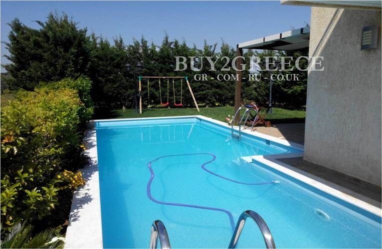 (For Sale) Residential Villa || East Attica/Markopoulo Mesogaias - 380 Sq.m, 4 Bedrooms, 670.000€
