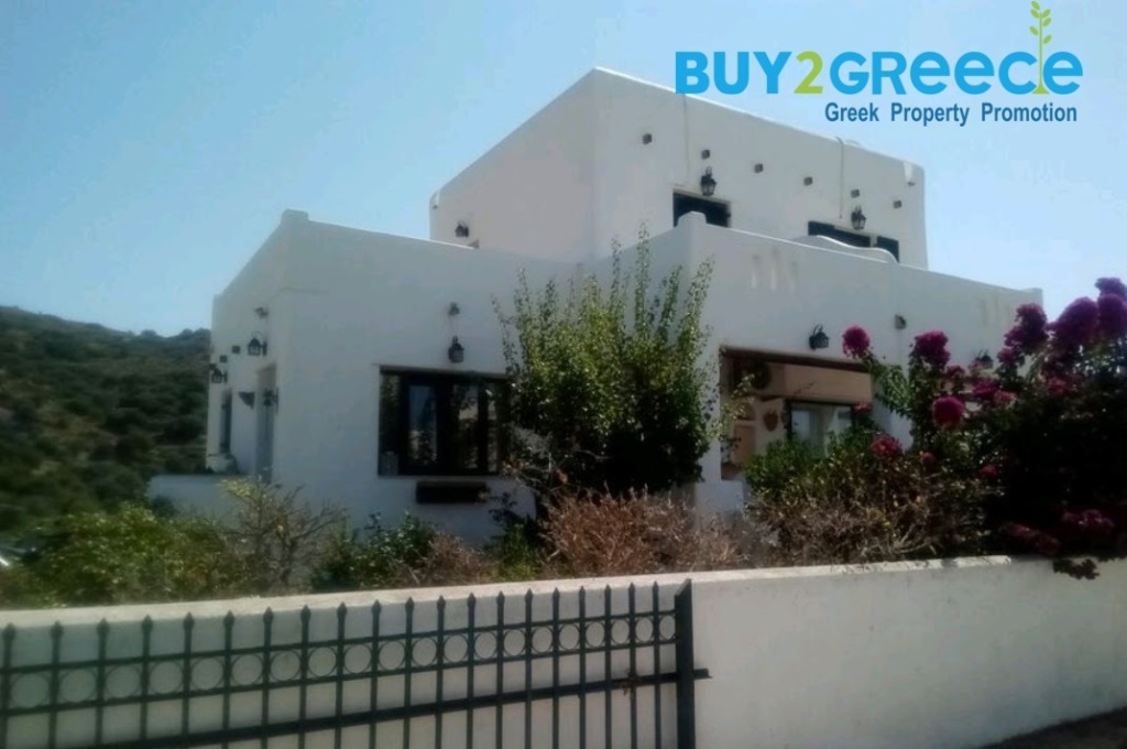 (For Sale) Residential Detached house || Dodekanisa/Leros - 250 Sq.m, 3 Bedrooms, 300.000€