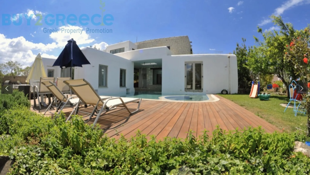 1614902 - Villa For sale, Timpaki, 300 sq.m., €700.000