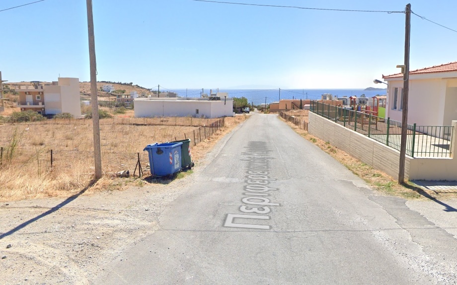 (For Sale) Land Plot || Evoia/Karystos - 1.002 Sq.m, 295.000€