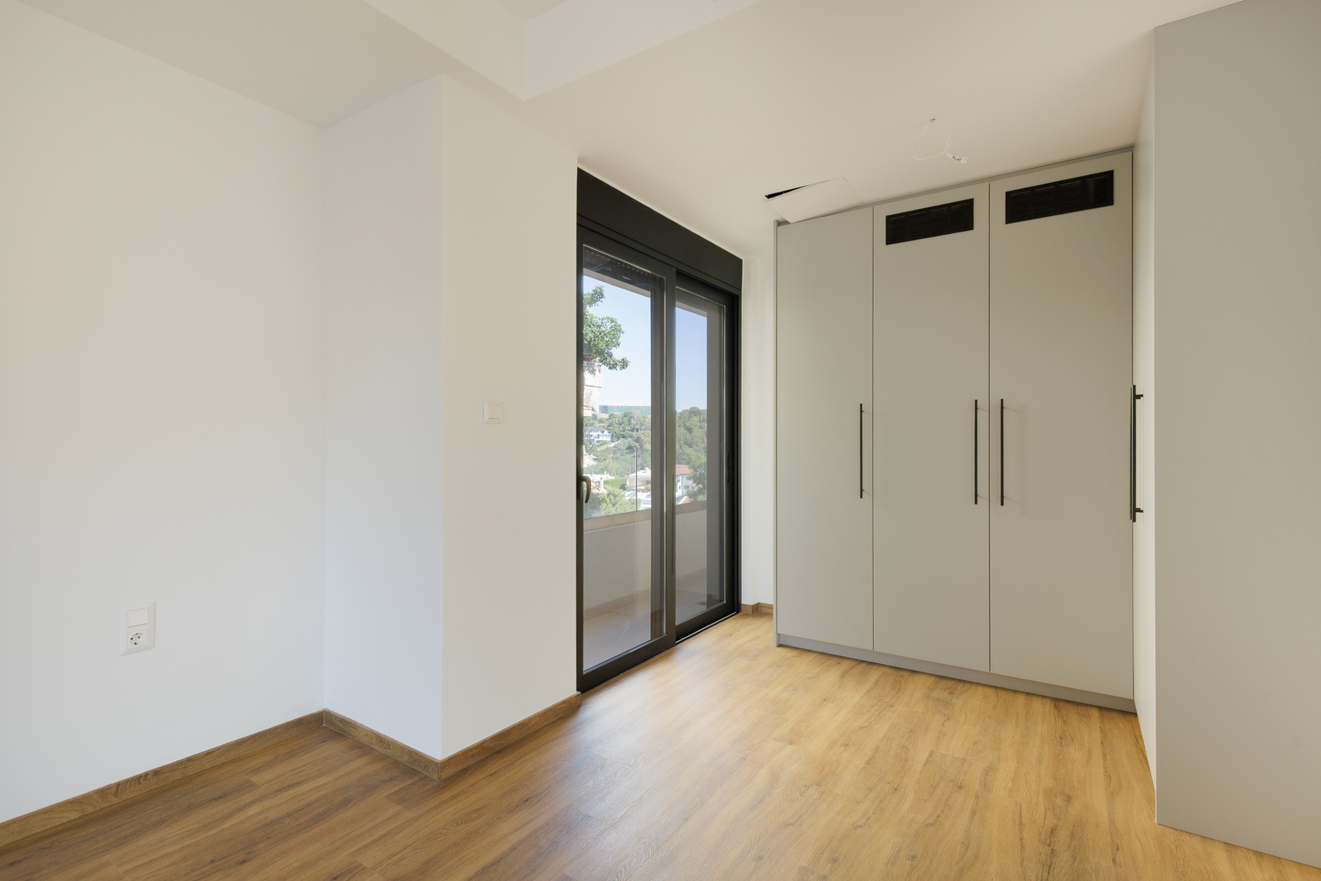 von_poll_real_estate_property_1616851_image_26