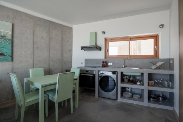 Selling Evia Real Estate
