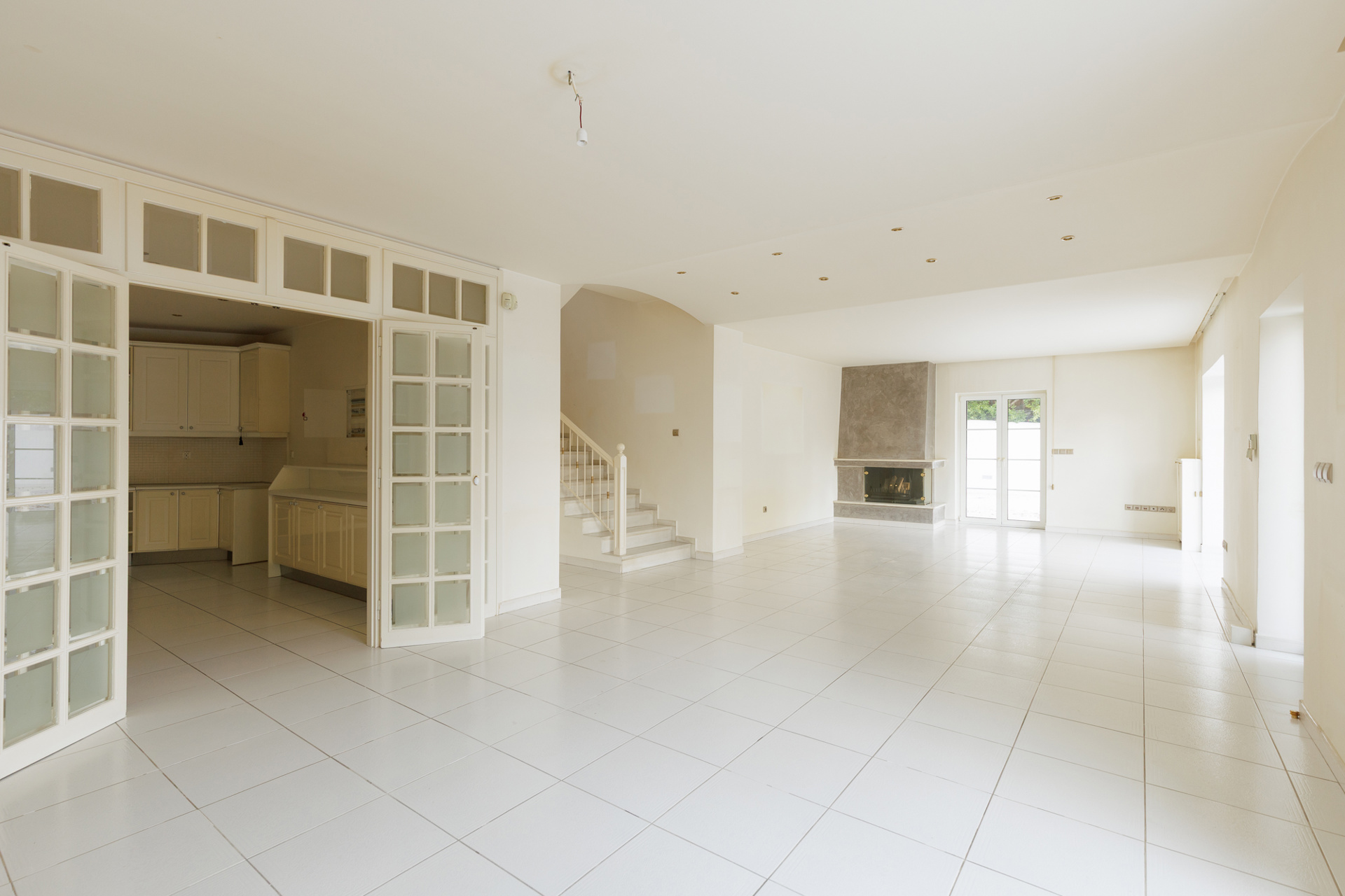 von_poll_real_estate_property_1622876_image_3