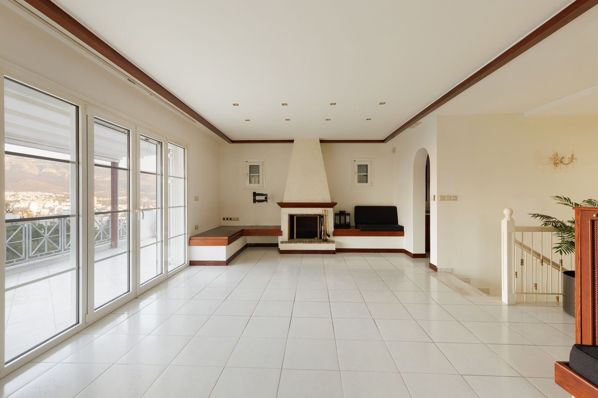 von_poll_real_estate_property_1622876_image_2