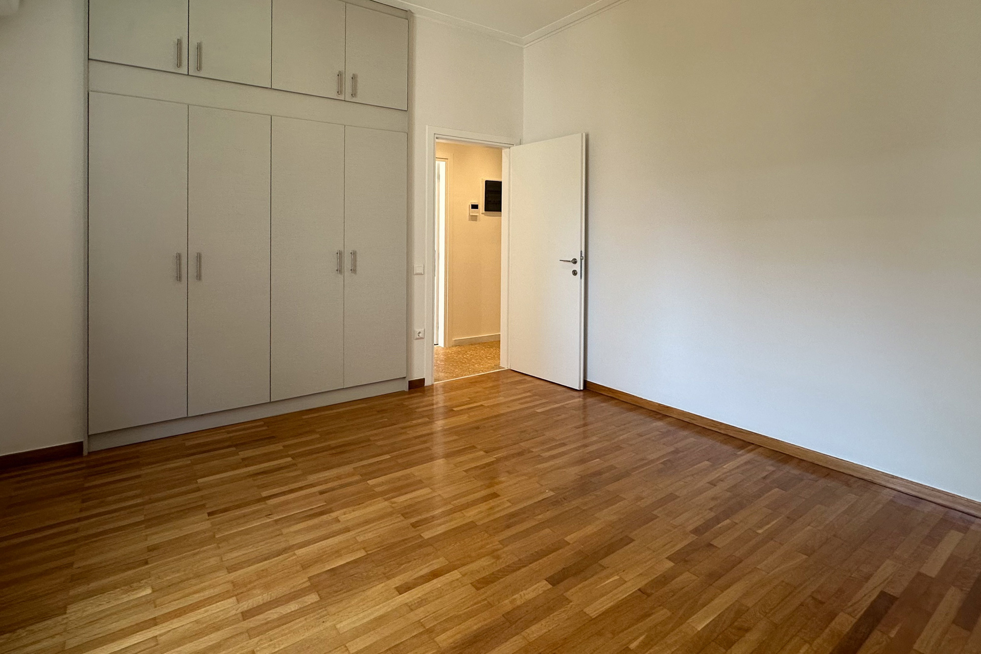 von_poll_real_estate_property_1625945_image_5