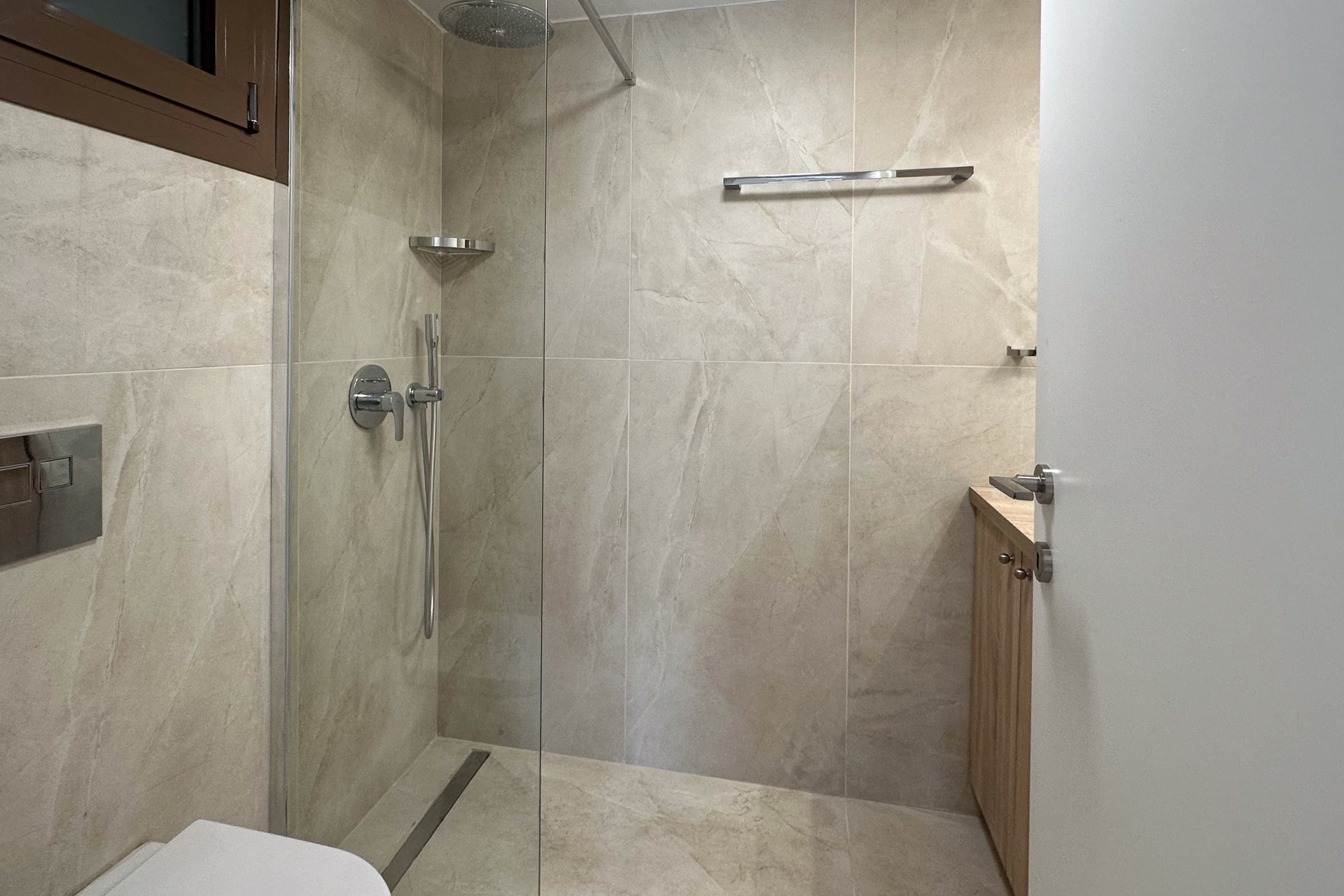 von_poll_real_estate_property_1625945_image_4