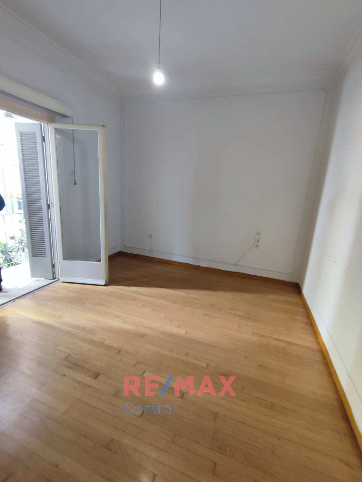 Remax Central