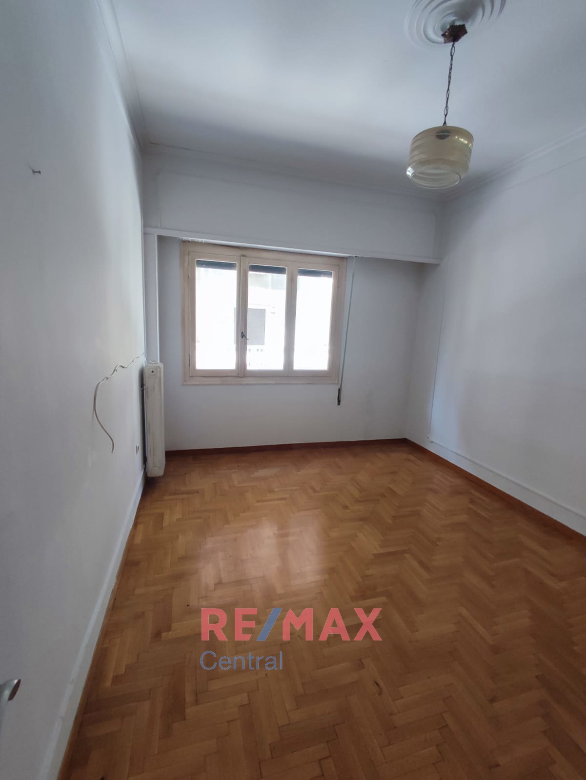 Remax Central