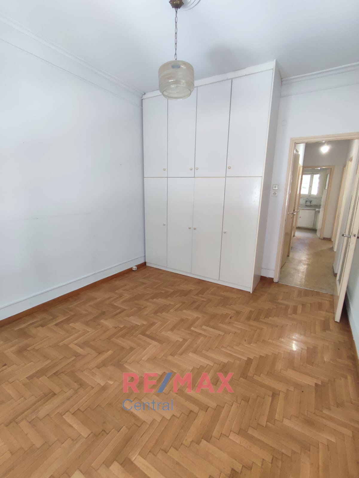 Remax Central