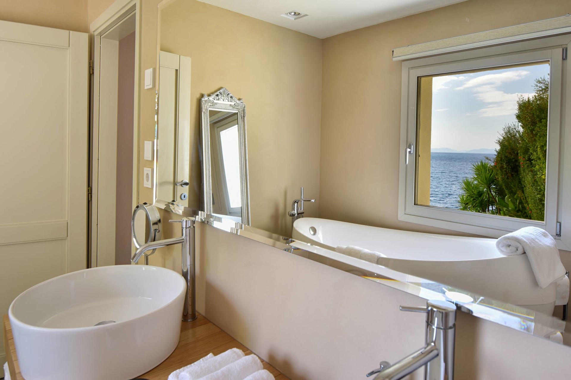 von_poll_real_estate_property_1633307_image_17