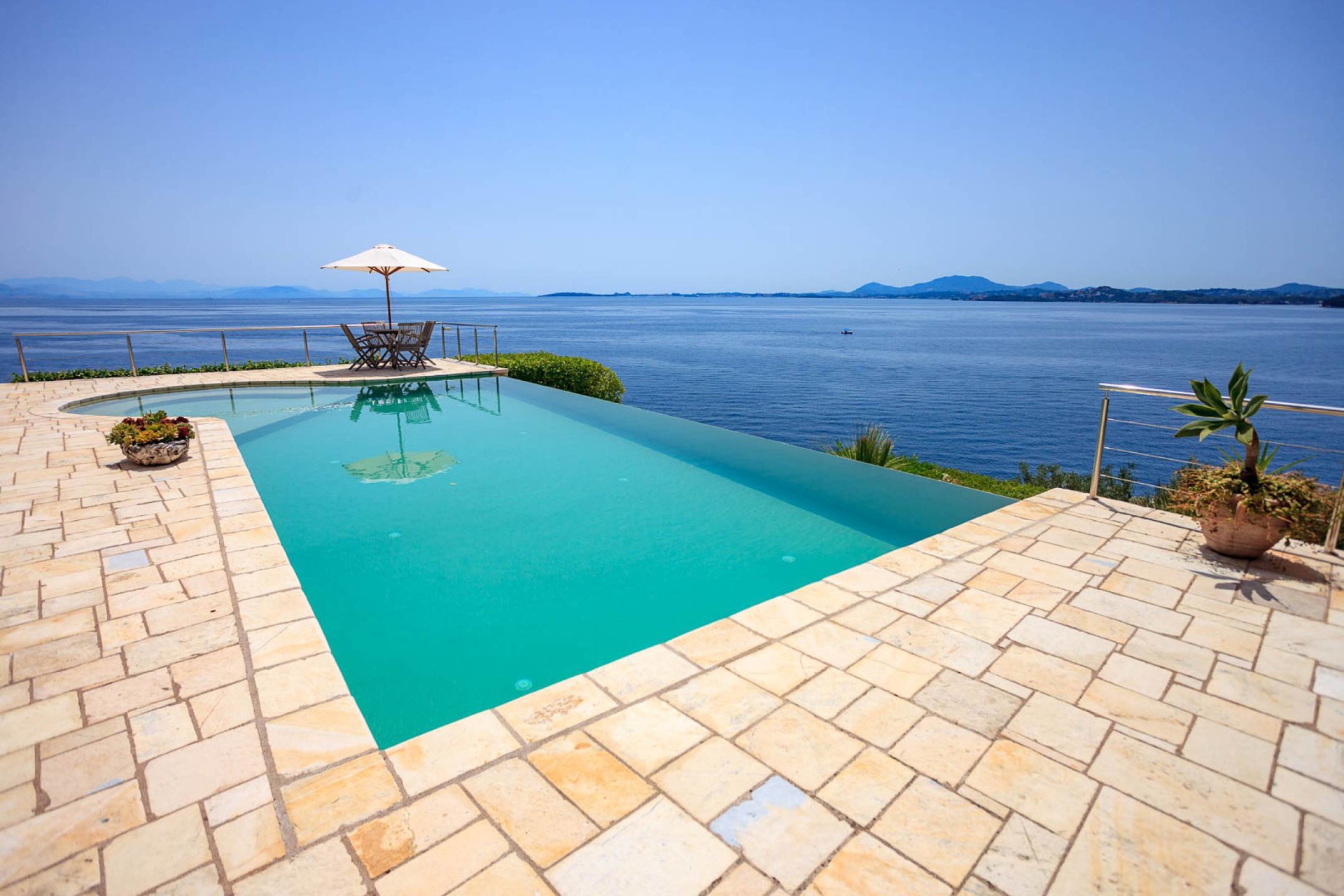 von_poll_real_estate_property_1633307_image_6