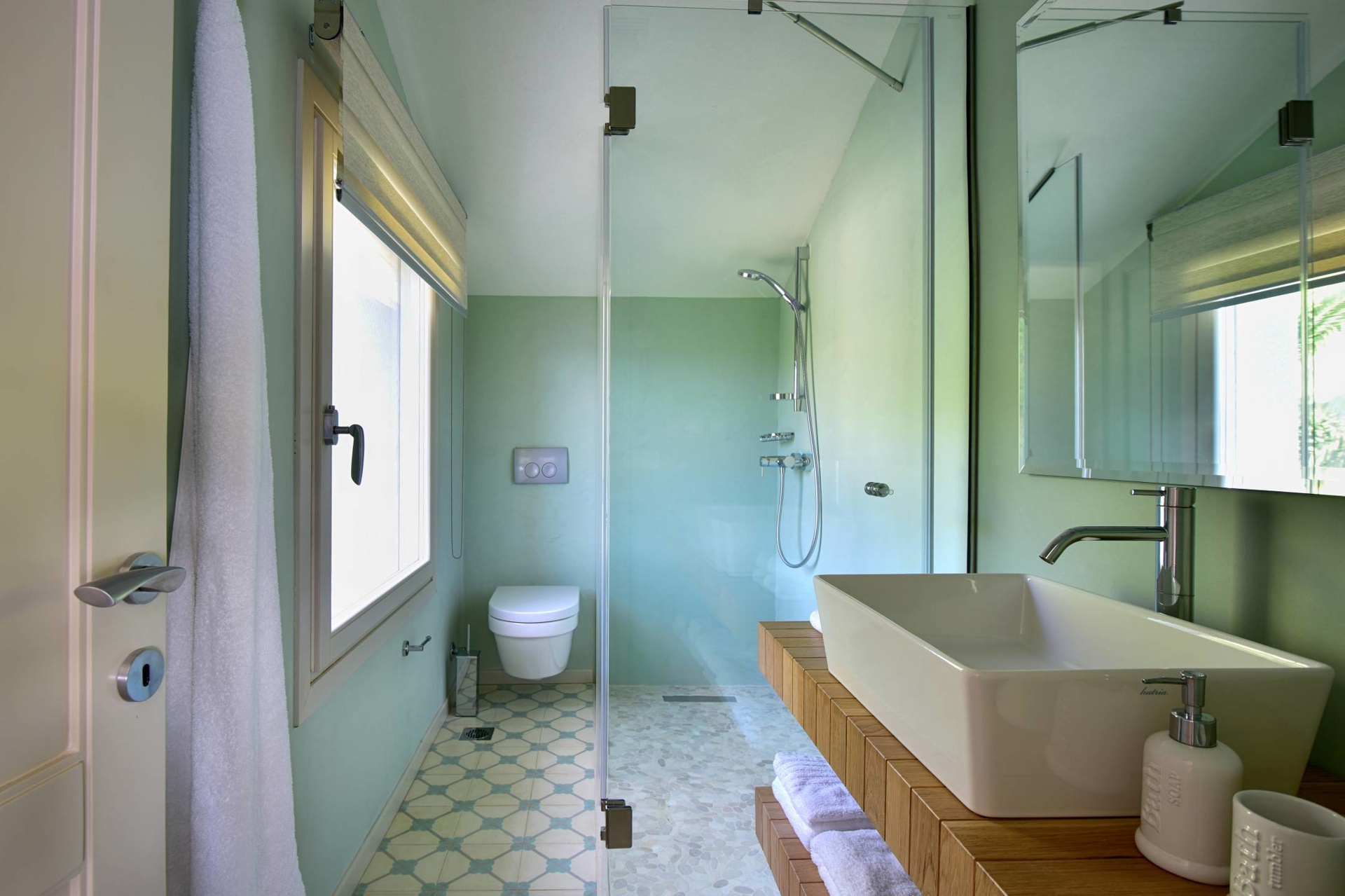 von_poll_real_estate_property_1633307_image_25