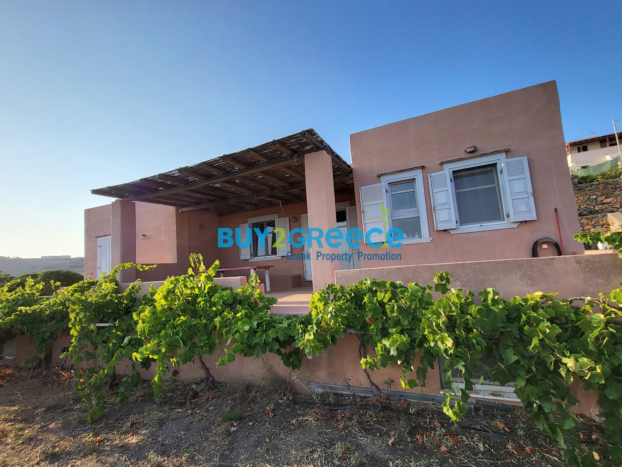 1654123 - Detached house For sale, Syros, 219 sq.m., €500.000