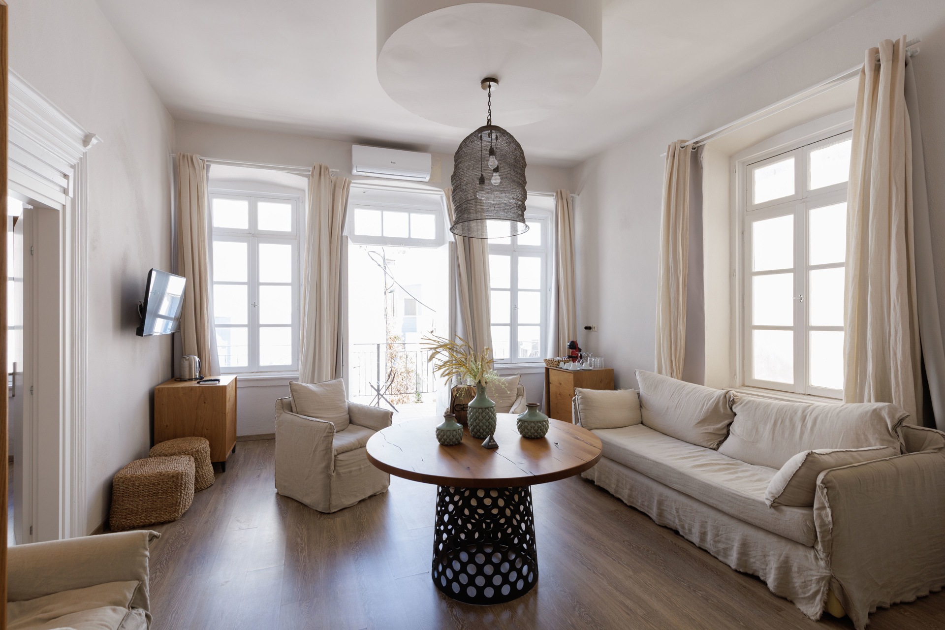 von_poll_real_estate_property_1654663_image_3