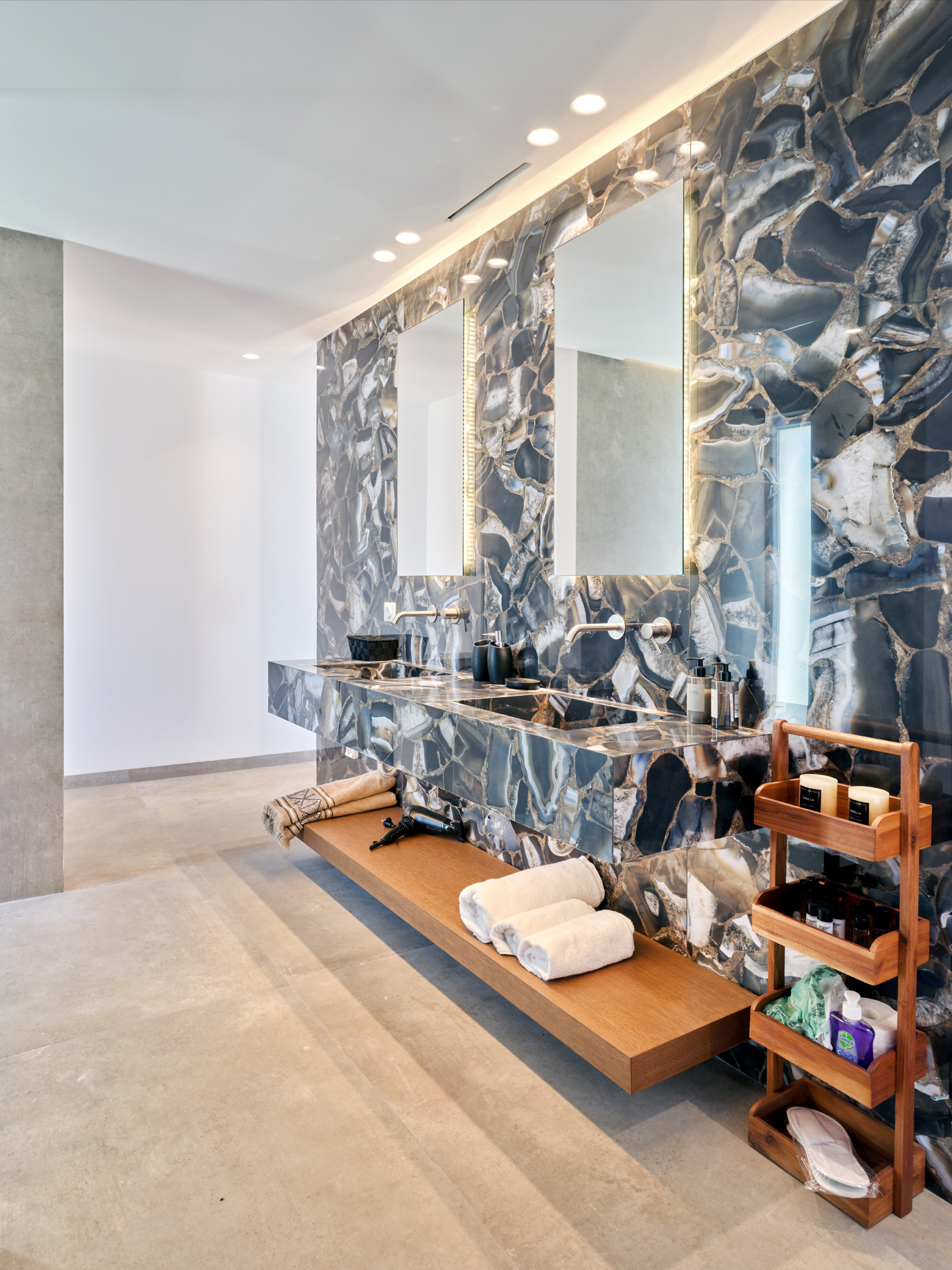 von_poll_real_estate_property_1673380_image_27