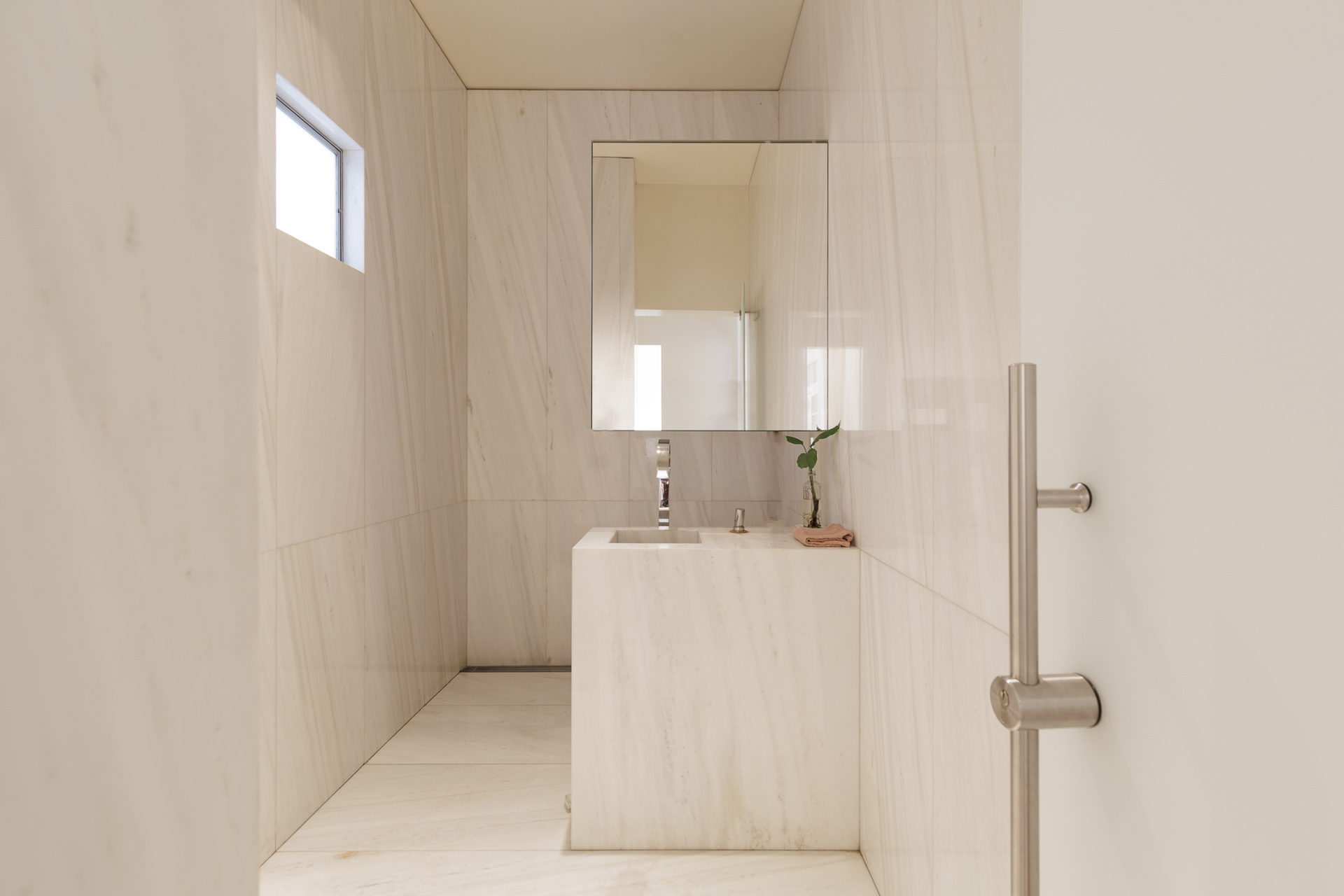 d5cca7e3249a490a854f46fddb3a4908