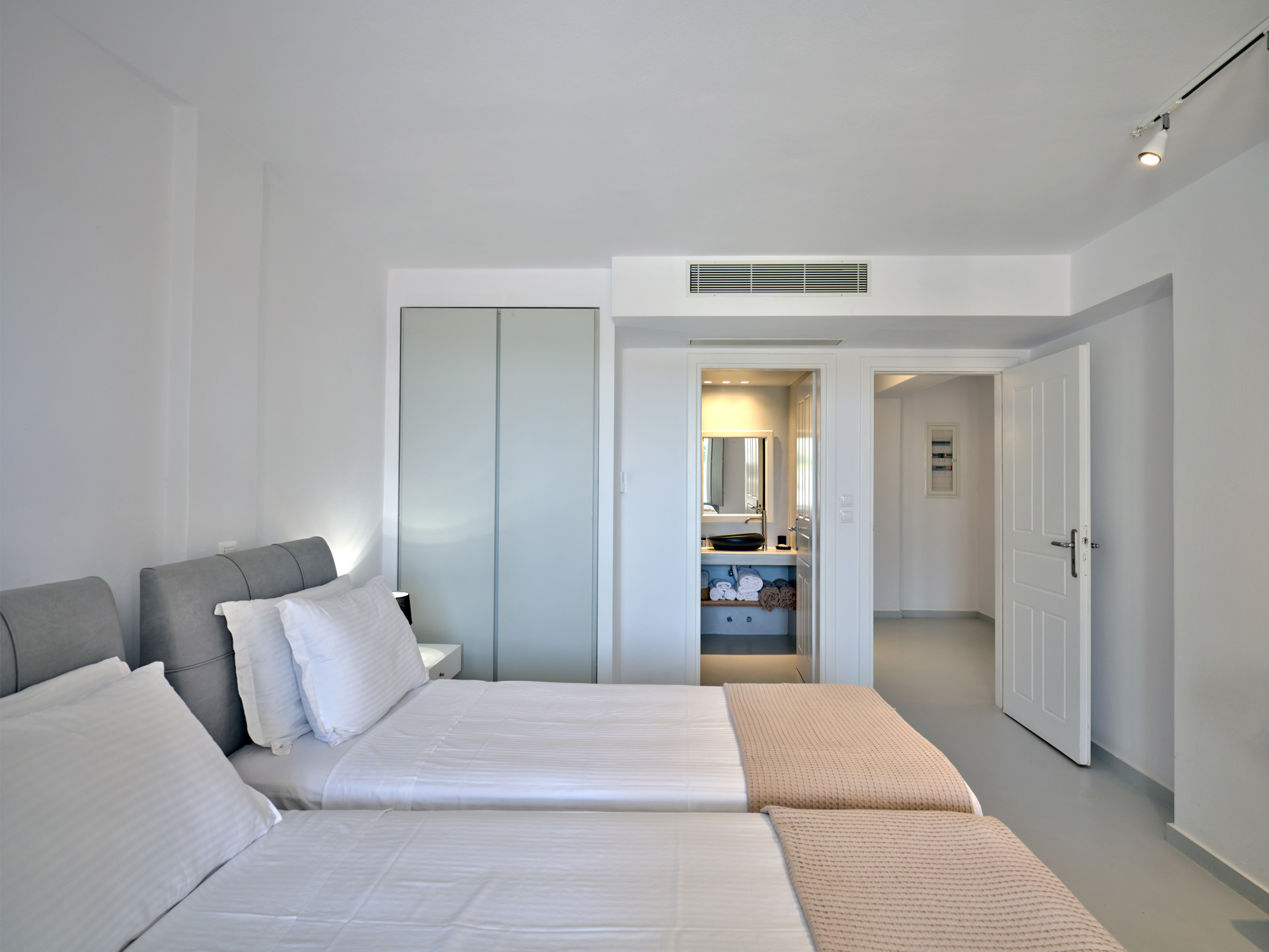 von_poll_real_estate_property_1674853_image_11