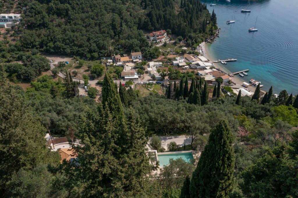 von_poll_real_estate_property_1677744_image_28