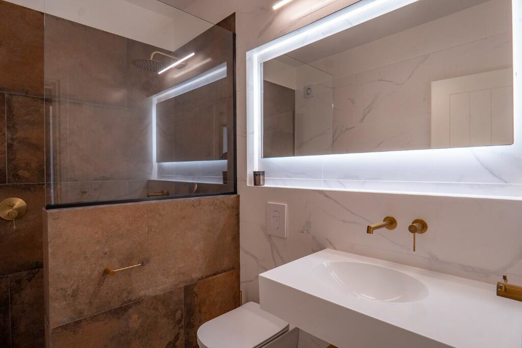 von_poll_real_estate_property_1677744_image_18