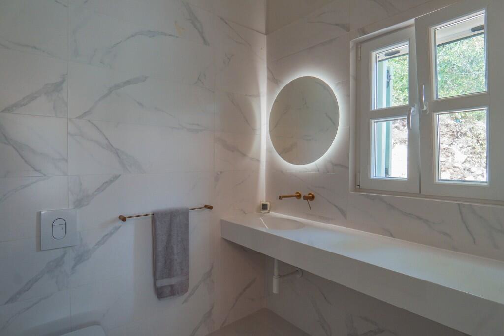 von_poll_real_estate_property_1677744_image_24