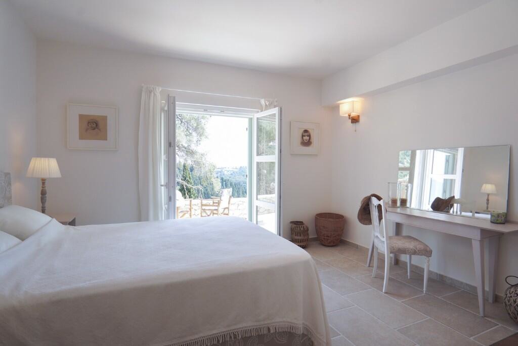 von_poll_real_estate_property_1677744_image_21