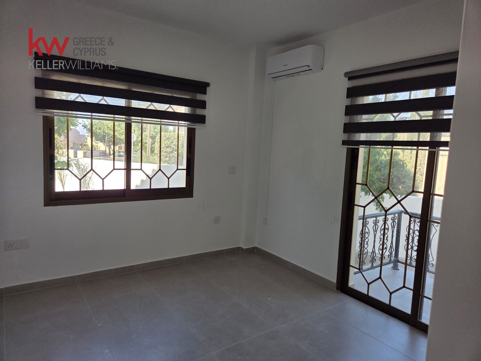 Semi-detached for rent